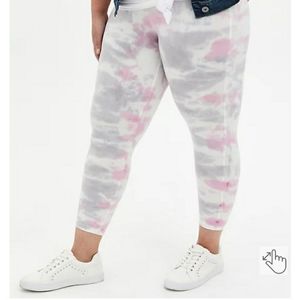 NWT Torrid cropped legging tie dye size 4x plus size